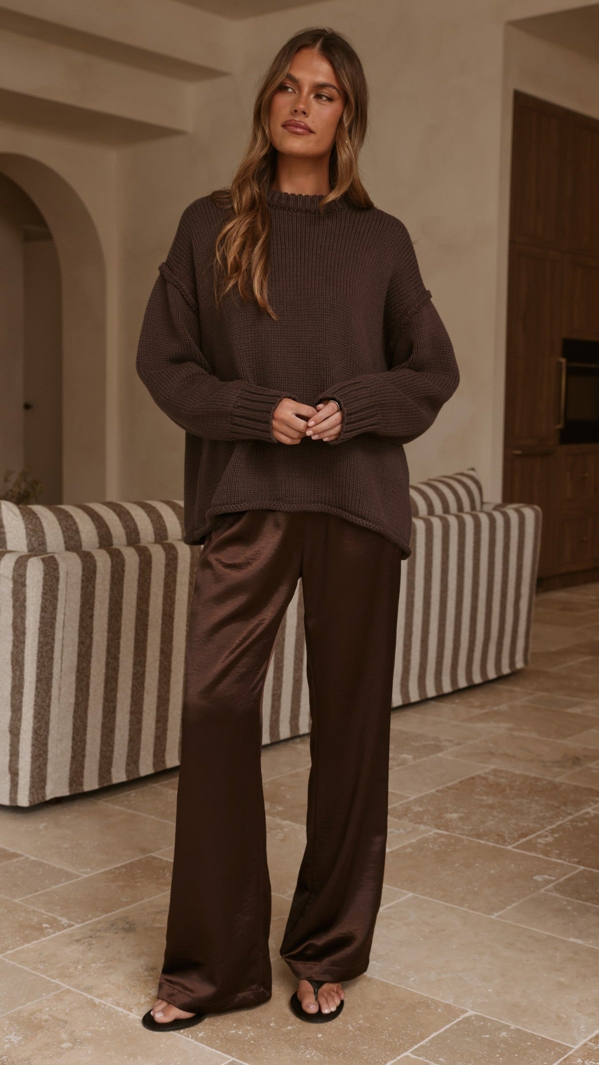 Jase Relaxed Crew Neck Rolled Hem Cotton Knit Jumper – Chocolate – view 10