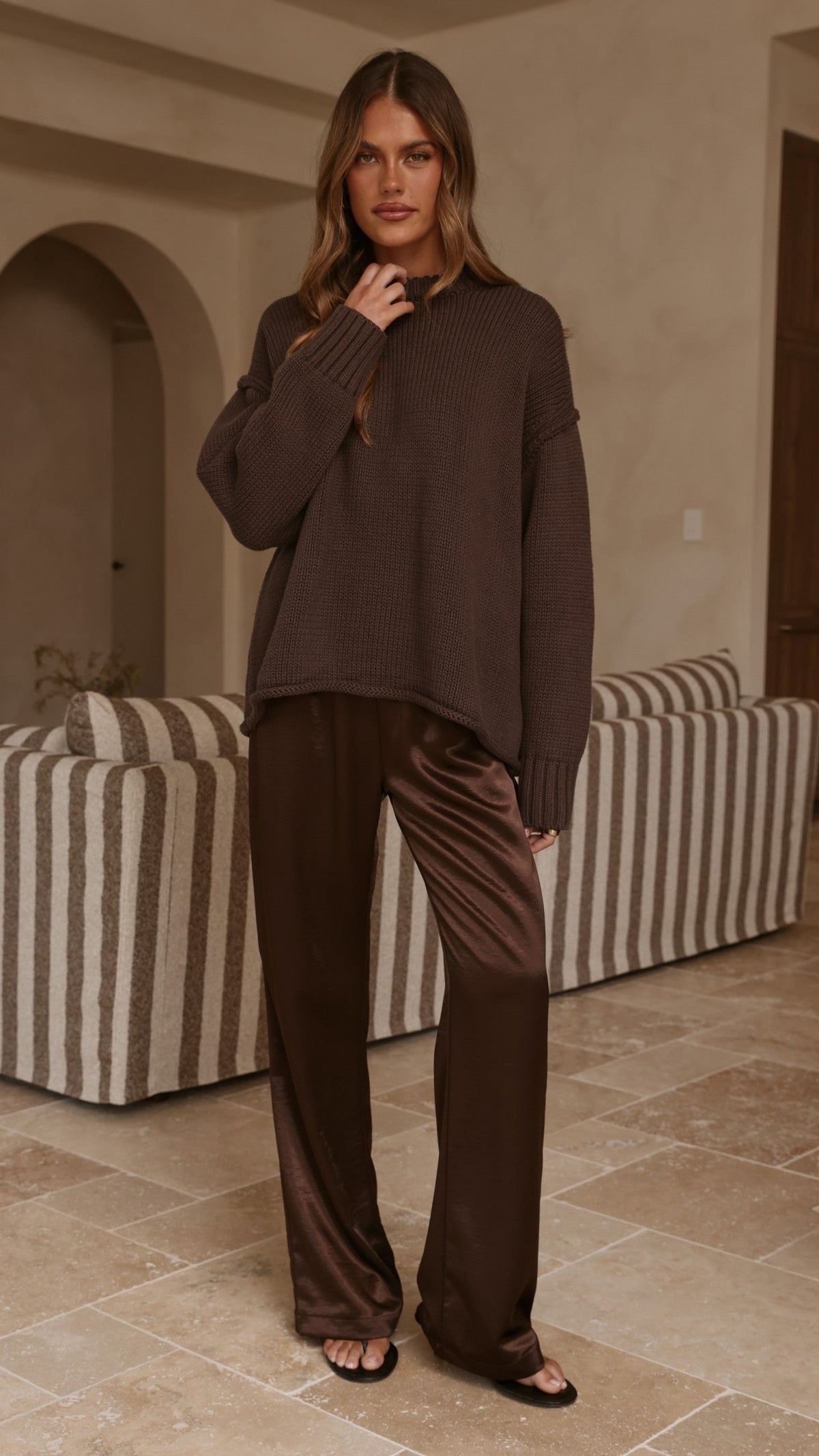 Jase Relaxed Crew Neck Rolled Hem Cotton Knit Jumper – Chocolate – view 3