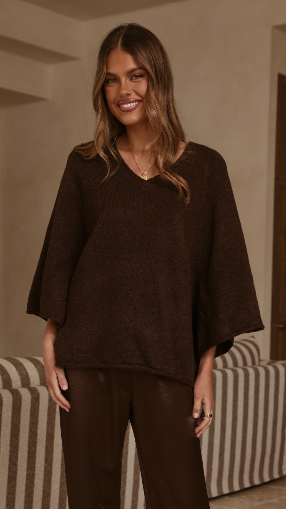 Paisley Ribbed V Neck Bat Sleeve Boxy Knit Top – Chocolate