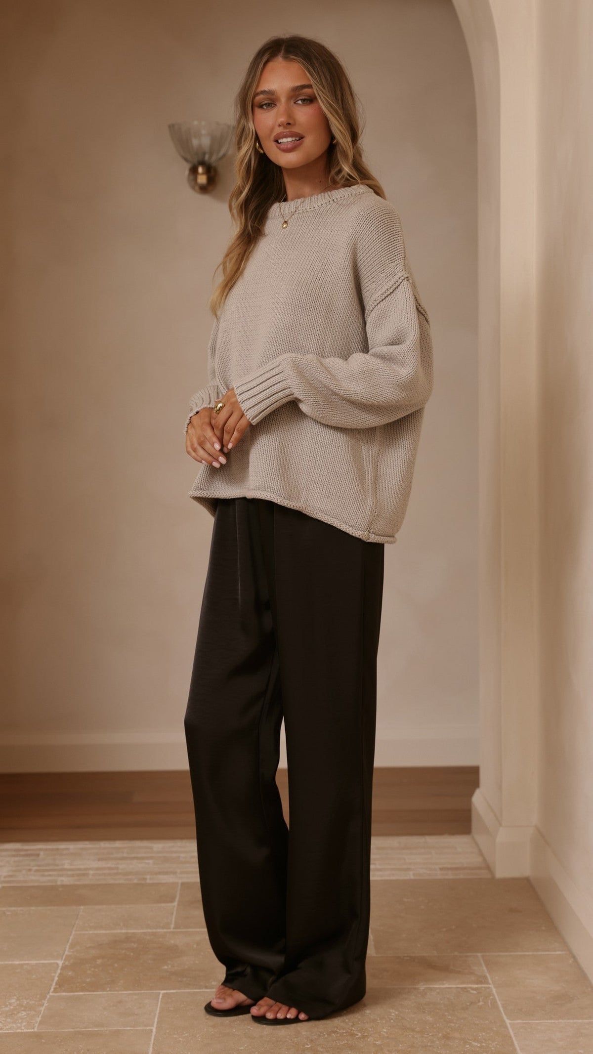 Jase Relaxed Crew Neck Rolled Hem Cotton Knit Jumper – Grey – view 4