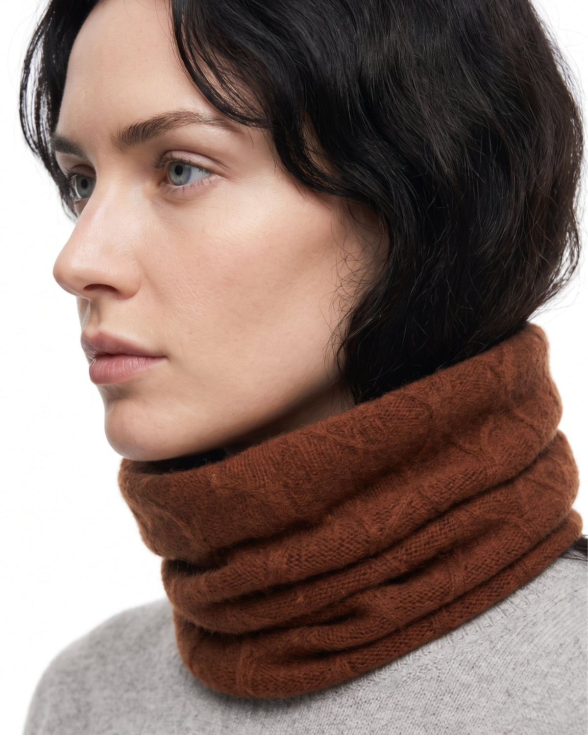 Zira Ultra-Soft 100% Pure Cashmere Neck Warmer – view 12