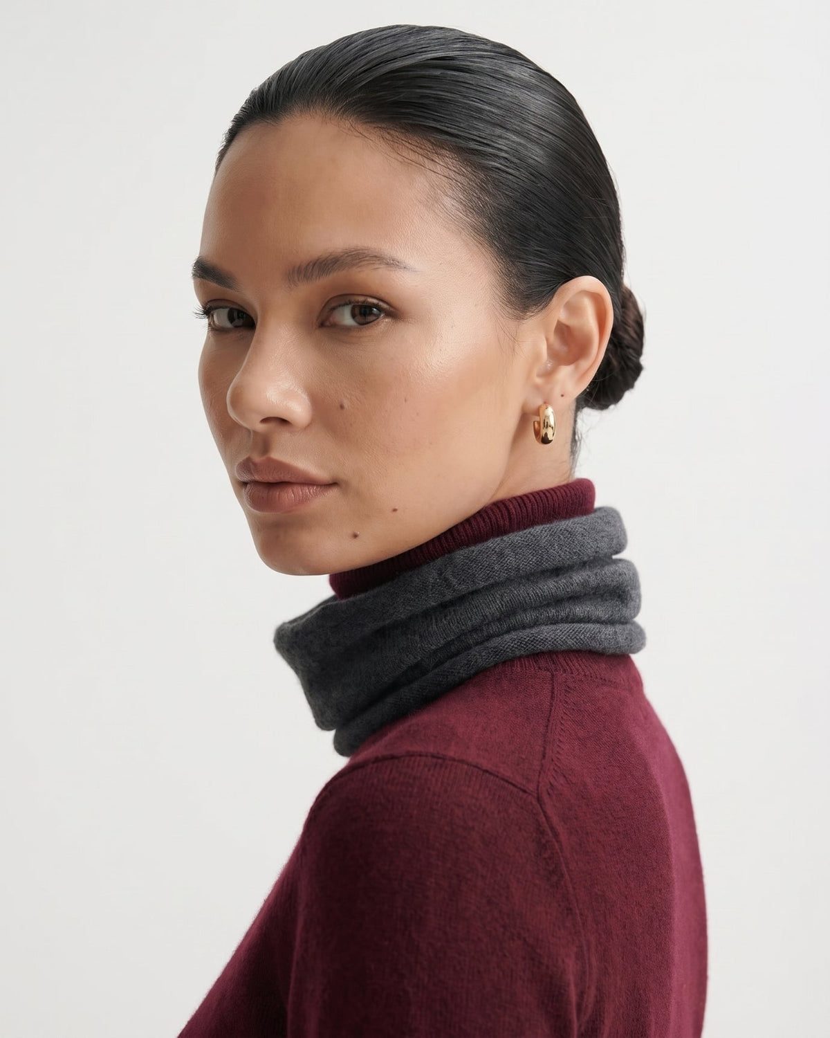 Soft 100% Pure Cashmere Neck Gaiter for Lightweight Warmth – view 4
