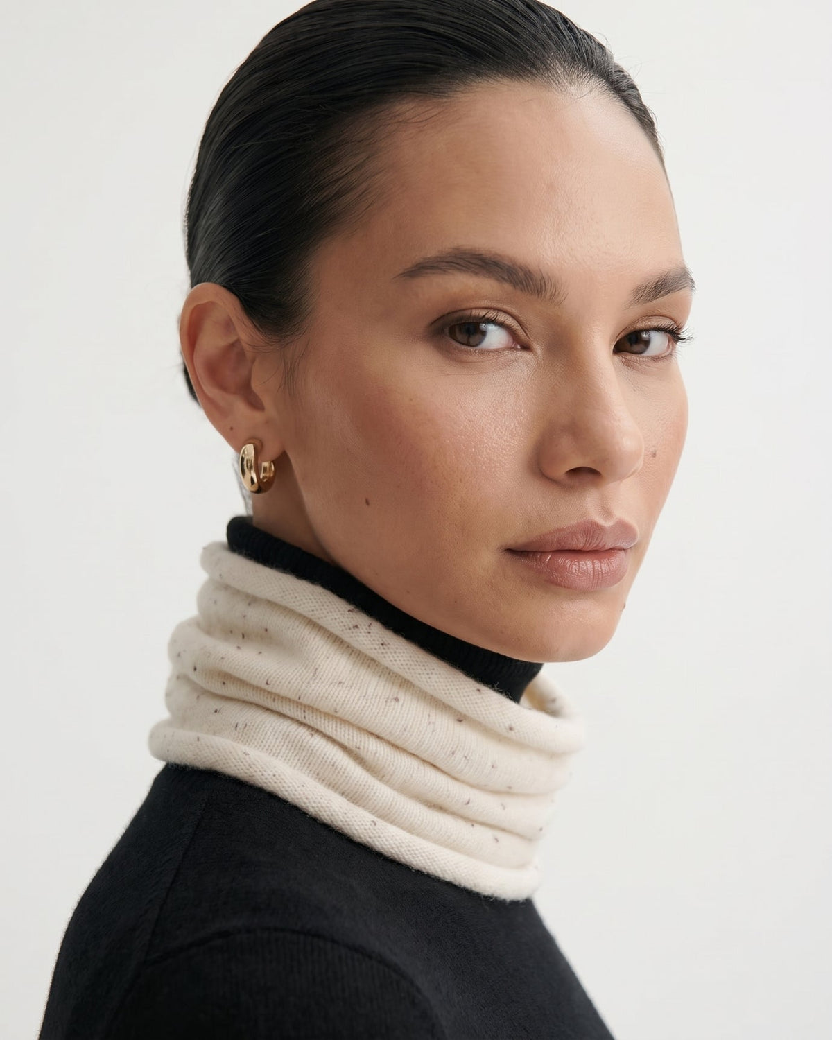 Soft 100% Pure Cashmere Neck Gaiter for Lightweight Warmth – view 8
