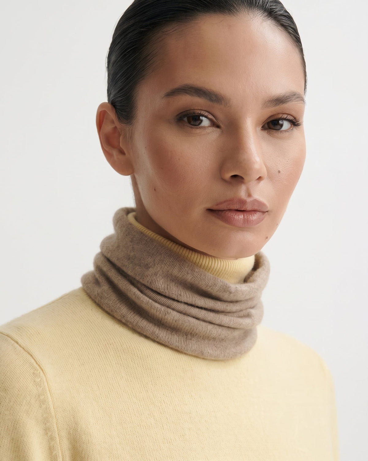 Soft 100% Pure Cashmere Neck Gaiter for Lightweight Warmth – view 10