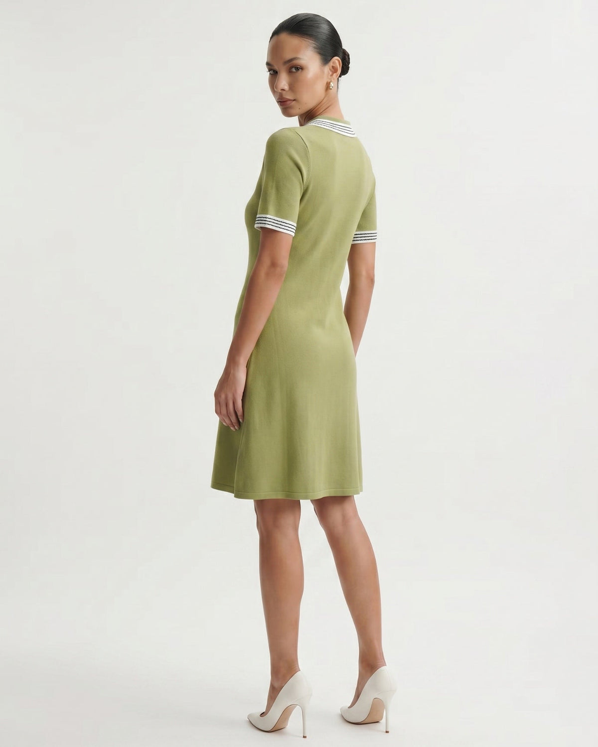 Resort Soft Knitted Tailored Dress – Light Green