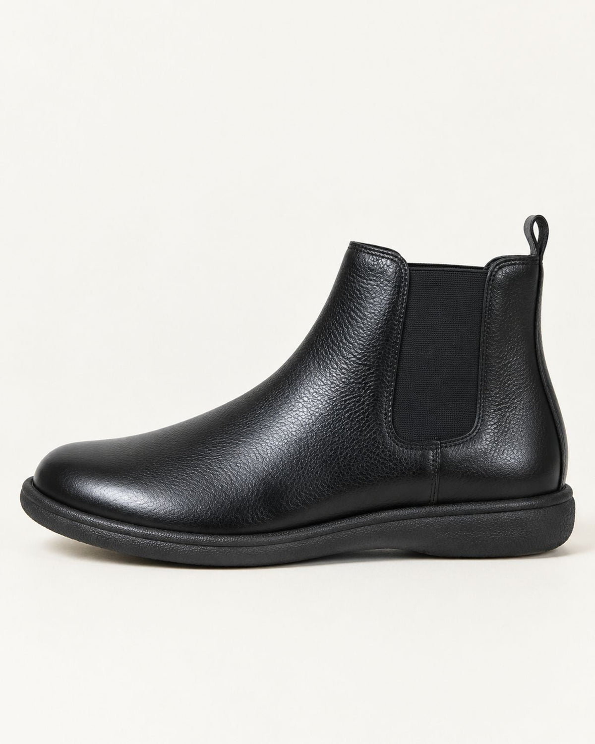 Classic Chelsea Boots in Cowhide Leather with Soft Lining – Black – view 1