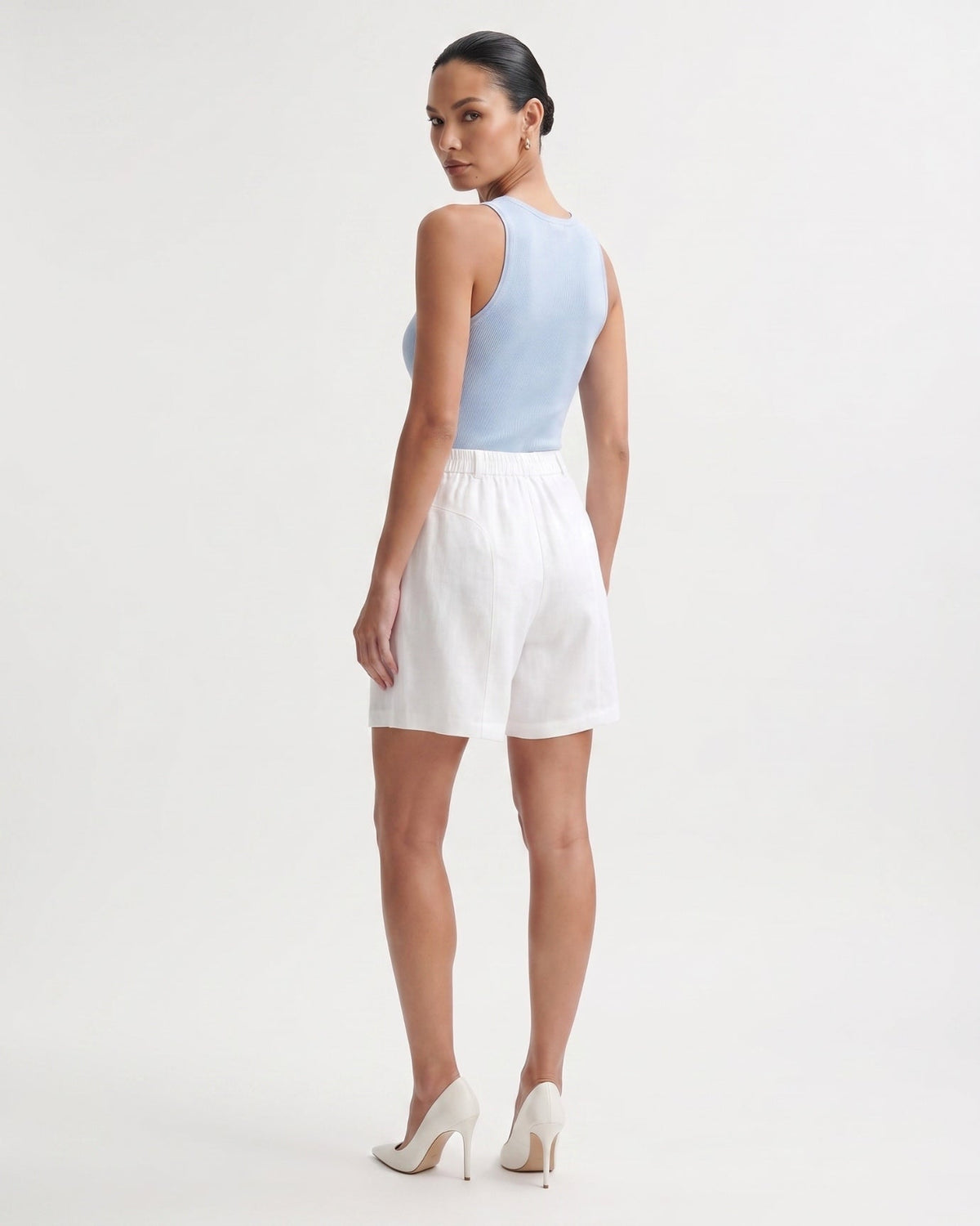 Milano Mid Rise Tailored Cotton and Linen Shorts – view 13