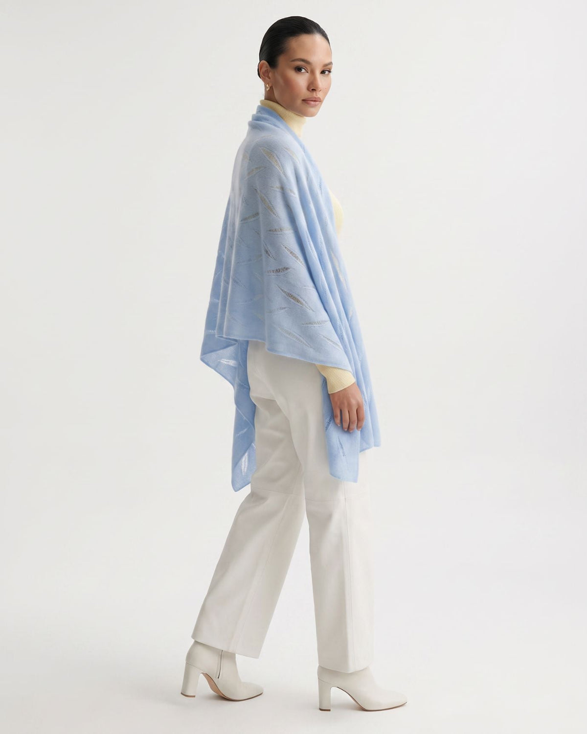 Michi 100% Cashmere Scarf with Nature-Inspired Leaf Design – view 9