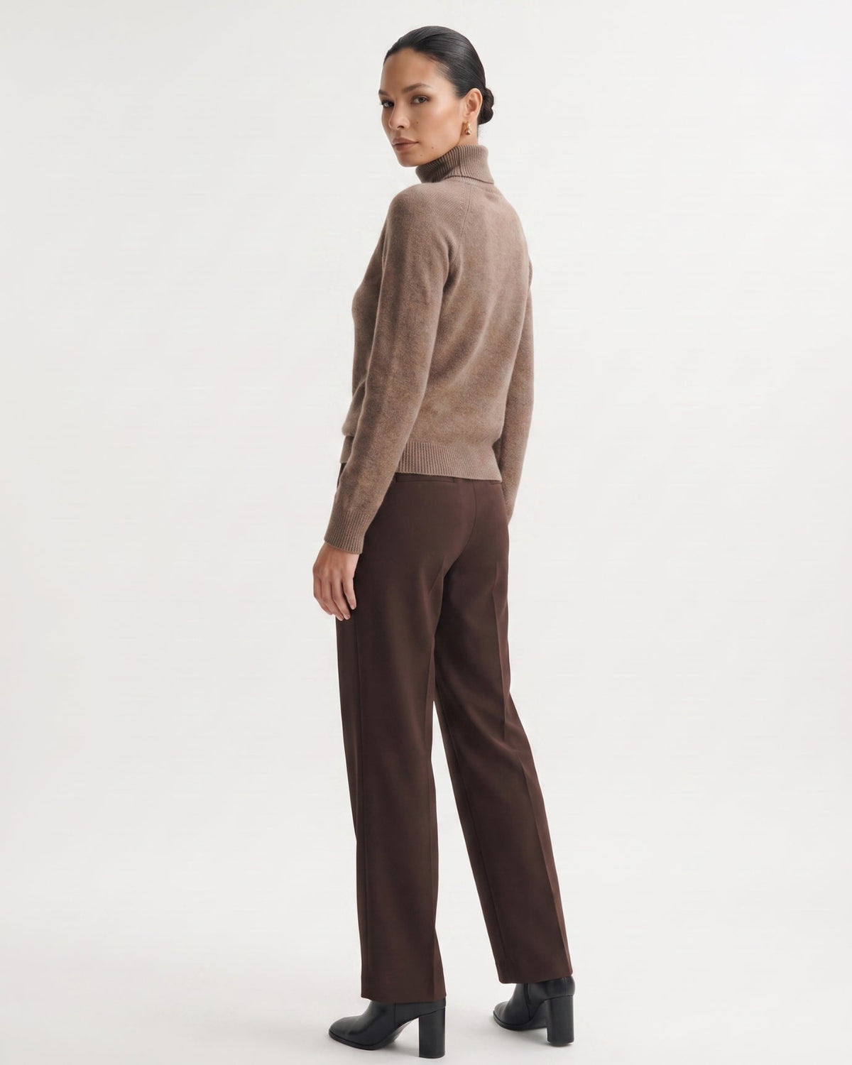 Kiara Pure Cashmere A-Line Jumper with Ribbed Detailing – view 3