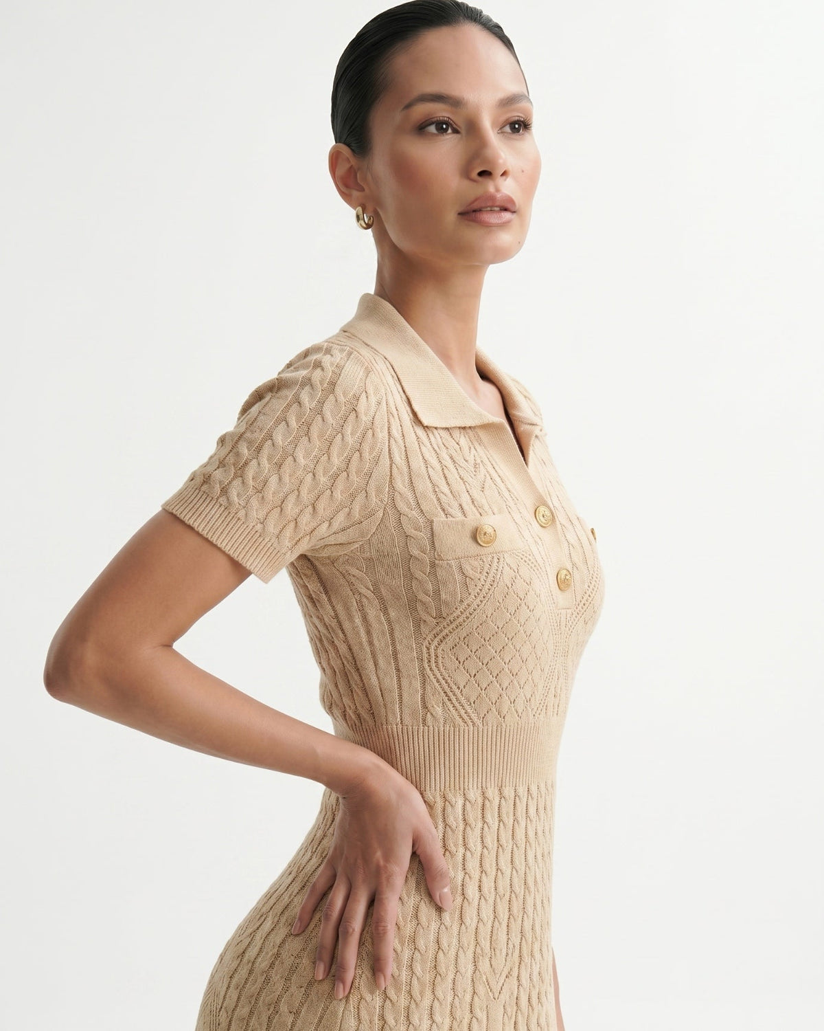Cira Short Sleeve Knitted Jacquard Dress – Apricot