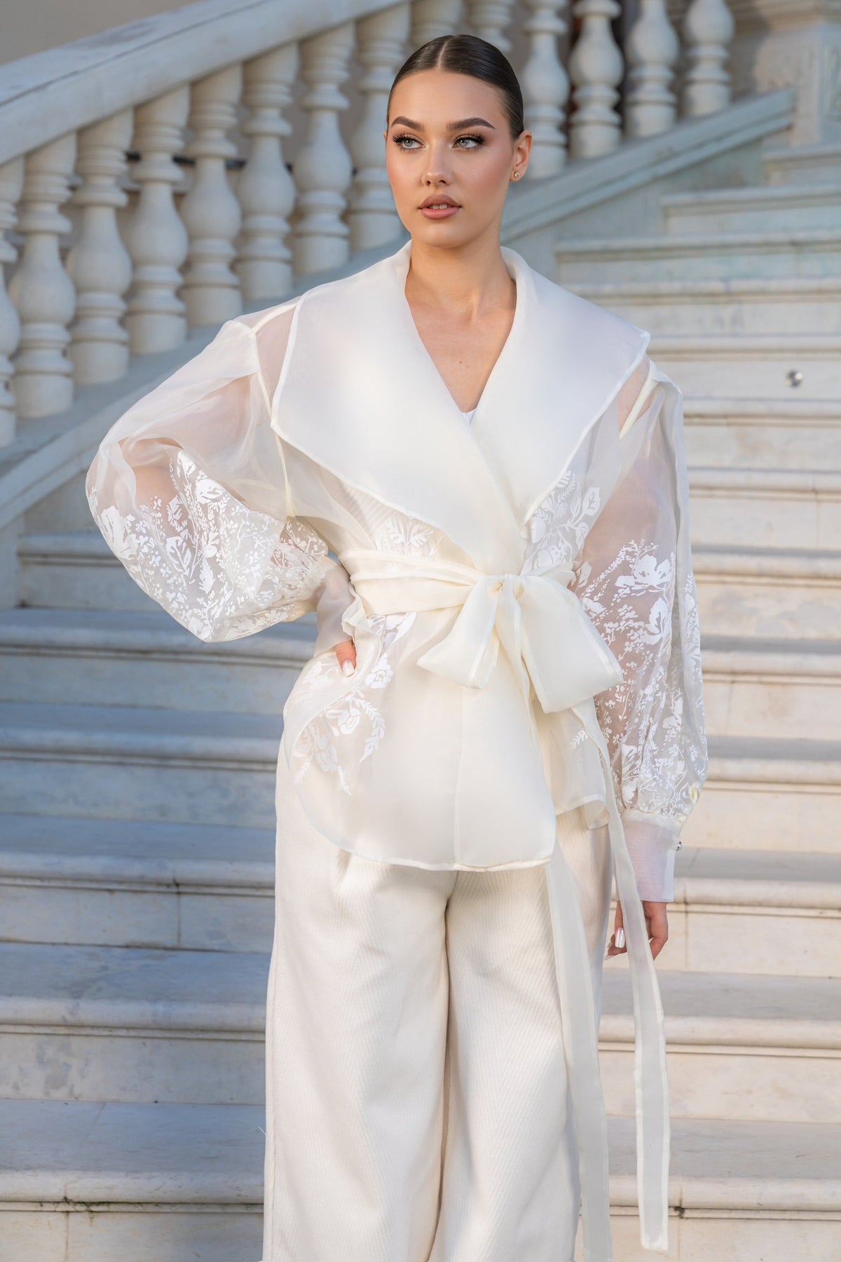 Floral Organza Blazer with Puffy Sleeves and Pearl-Button Cuffs – White – view 4