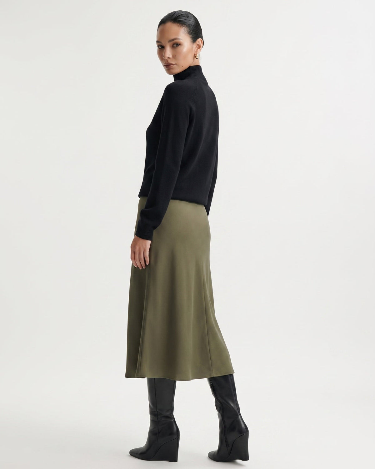 Kiara Pure Cashmere A-Line Jumper with Ribbed Detailing – view 11