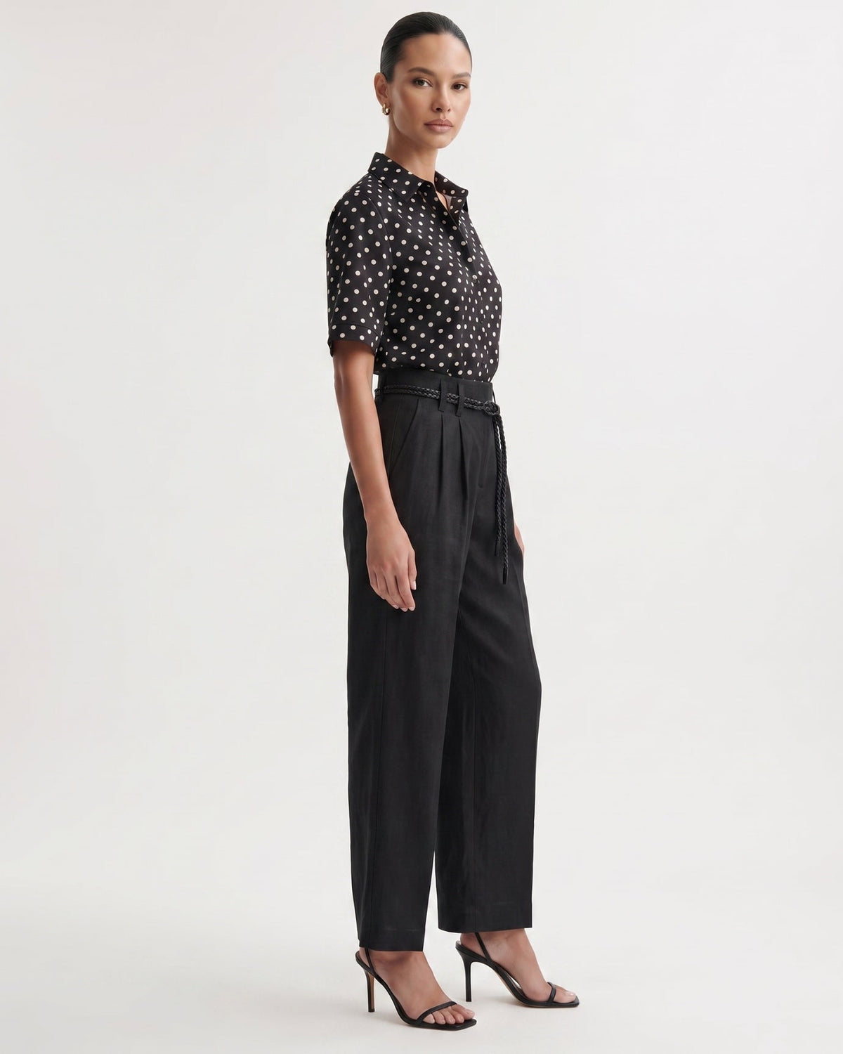 Lina High Waisted Linen and Cotton Blend Trousers – Black – view 3