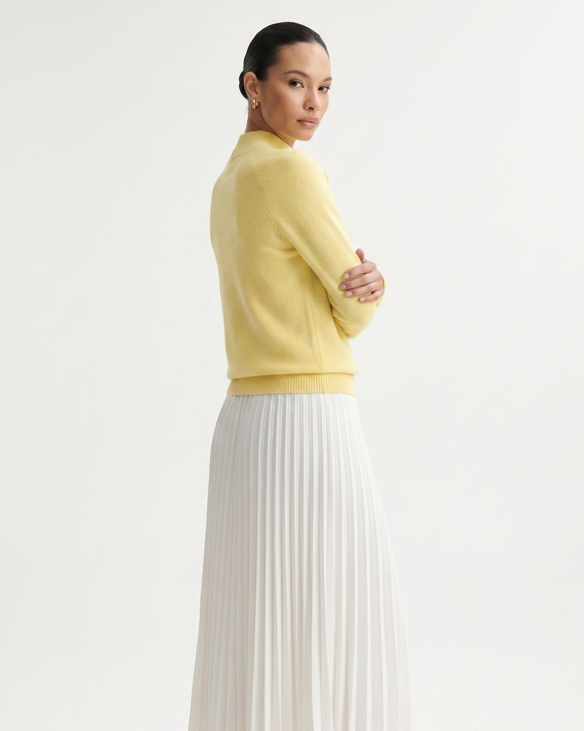 Kiara Pure Cashmere Jumper with Subtle Ribbed Detailing