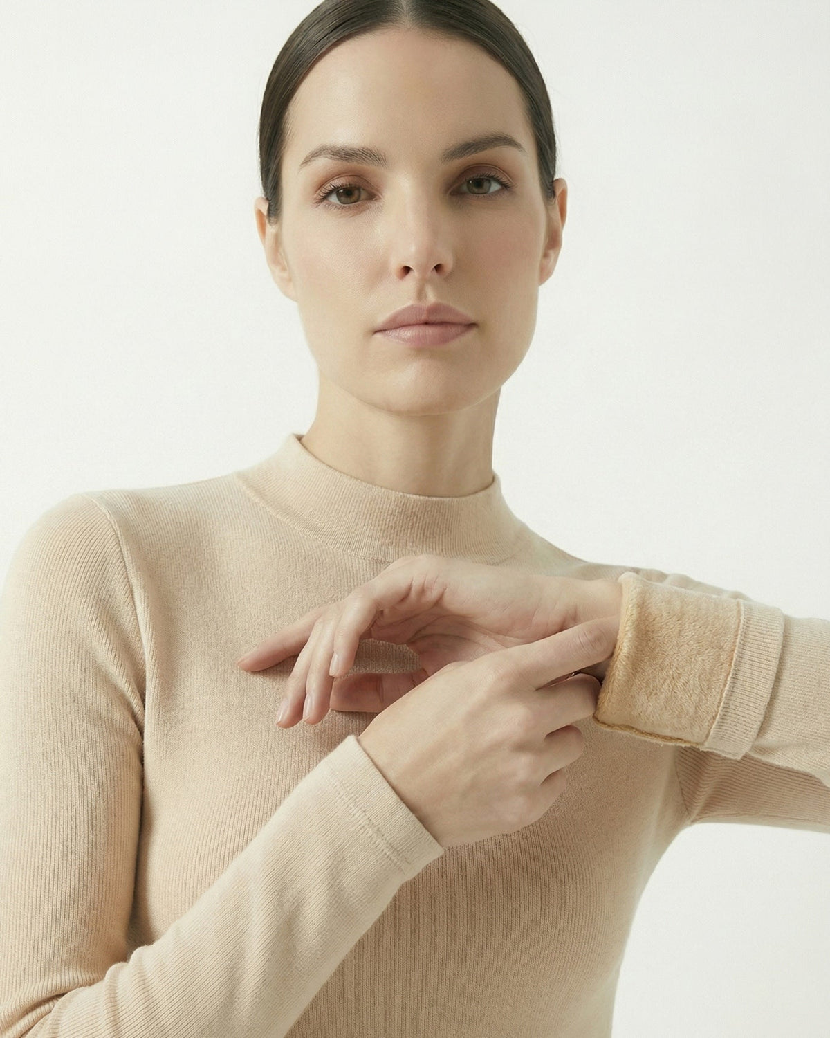 Fleece-Lined Long Sleeve T-Shirt in Tencel, Wool and Silk Blend – view 7