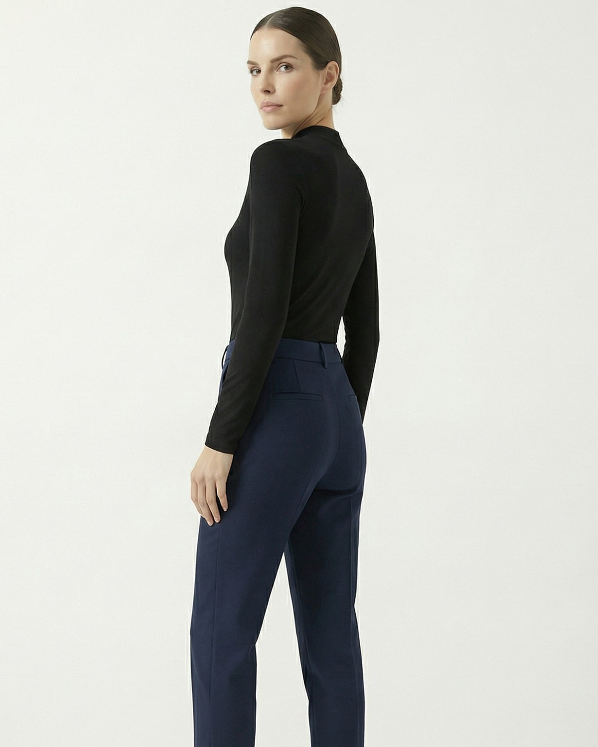 Fleece-Lined Long Sleeve T-Shirt in Tencel, Wool and Silk Blend – view 12
