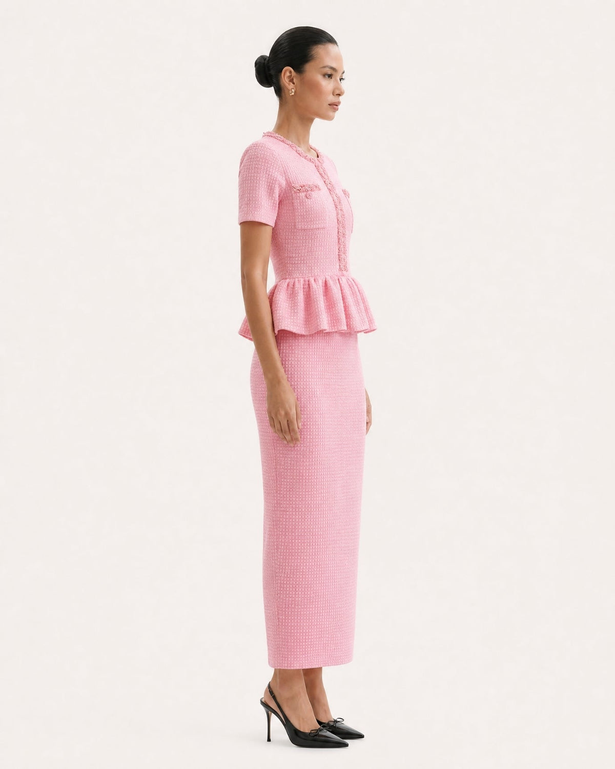 Embellished Short Sleeve Fitted Viscose Knit Midi Dress – view 7
