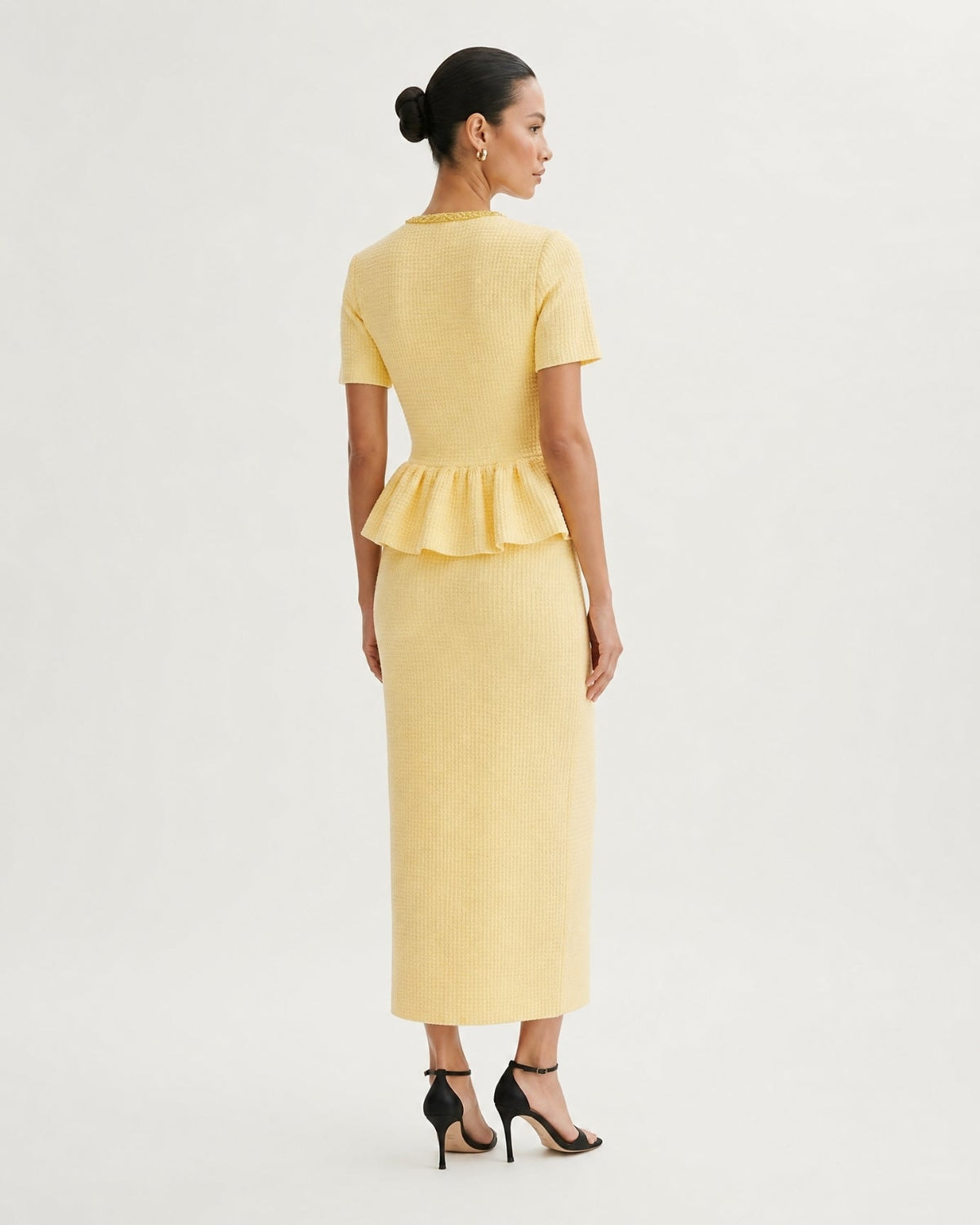 Embellished Short Sleeve Fitted Viscose Knit Midi Dress – view 11