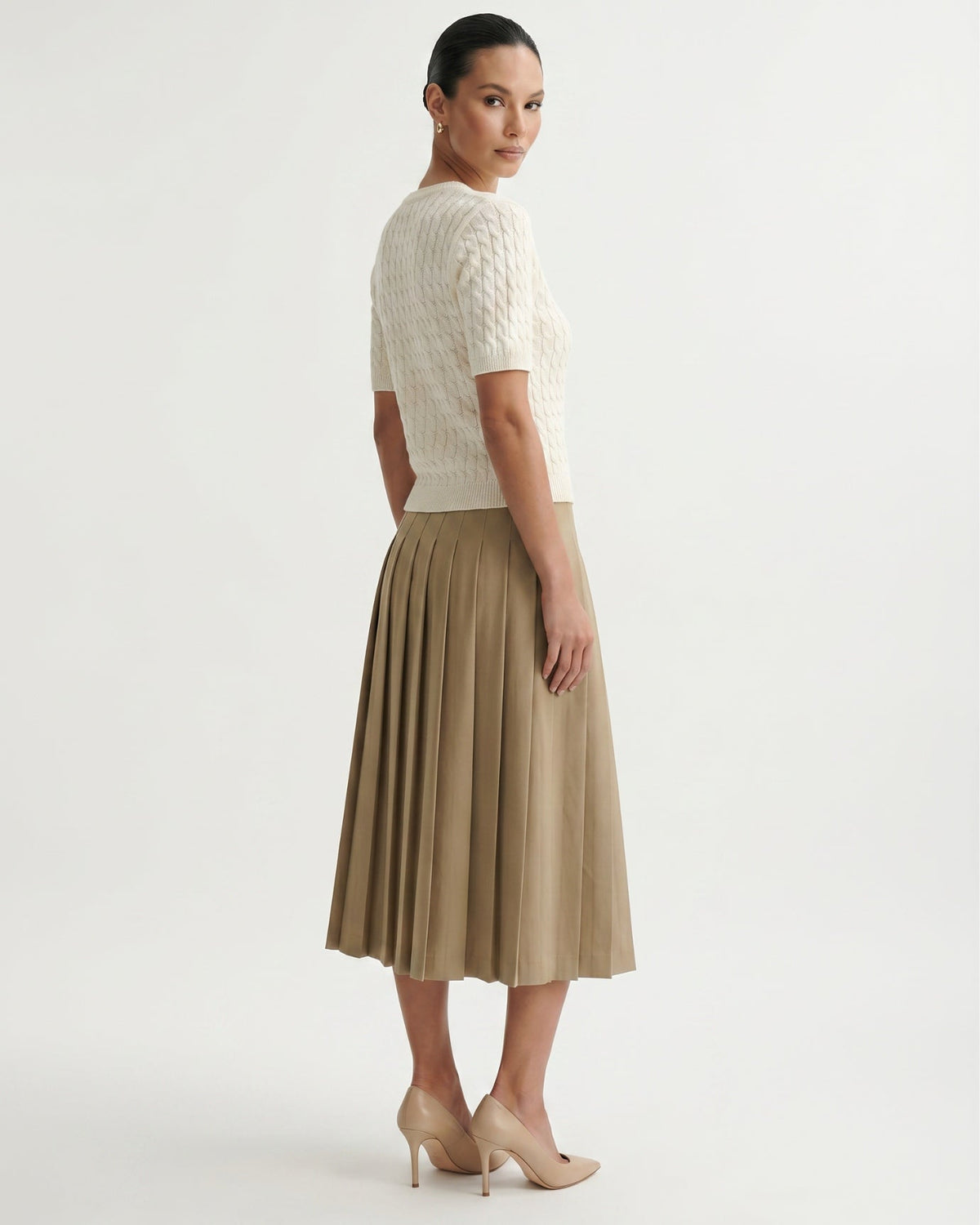 Slim Fit Short Sleeve Cropped Knitted Cardigan