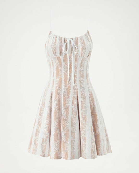 Retro Floral Motif Dress with Gentle Shaping – Apricot