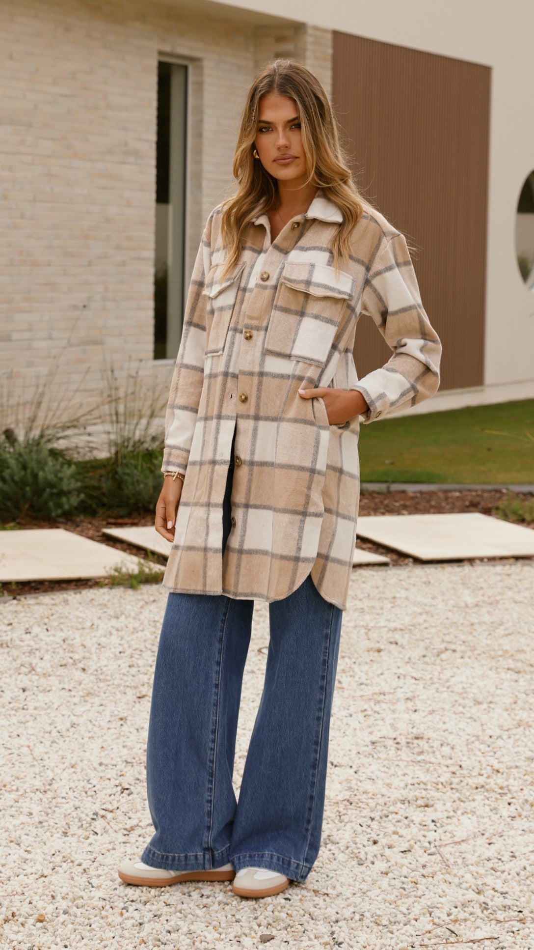 Saskia Oversized Longline Collared Jacket – Beige/Cream Check – view 4