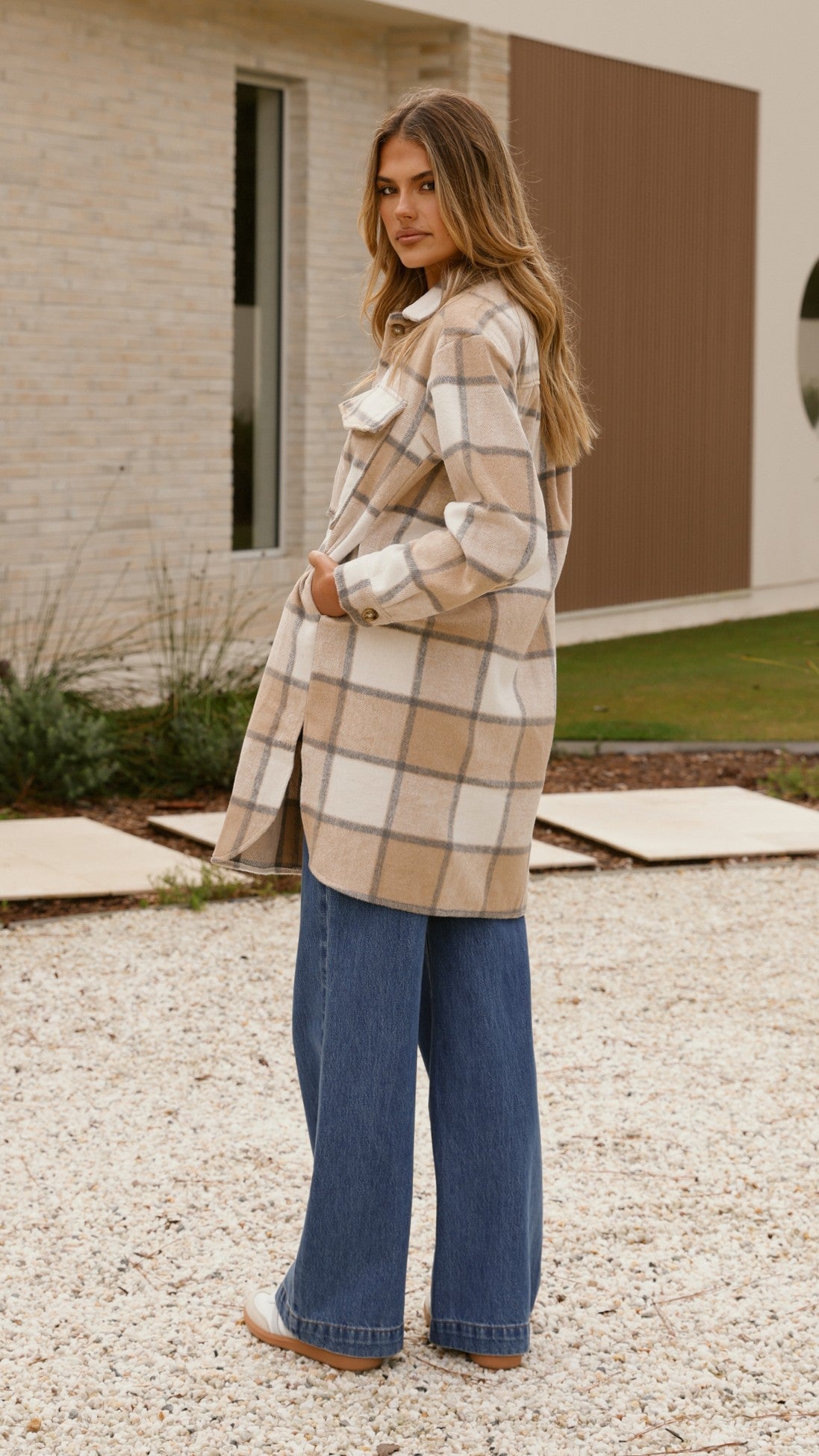 Saskia Oversized Longline Collared Jacket – Beige/Cream Check – view 3