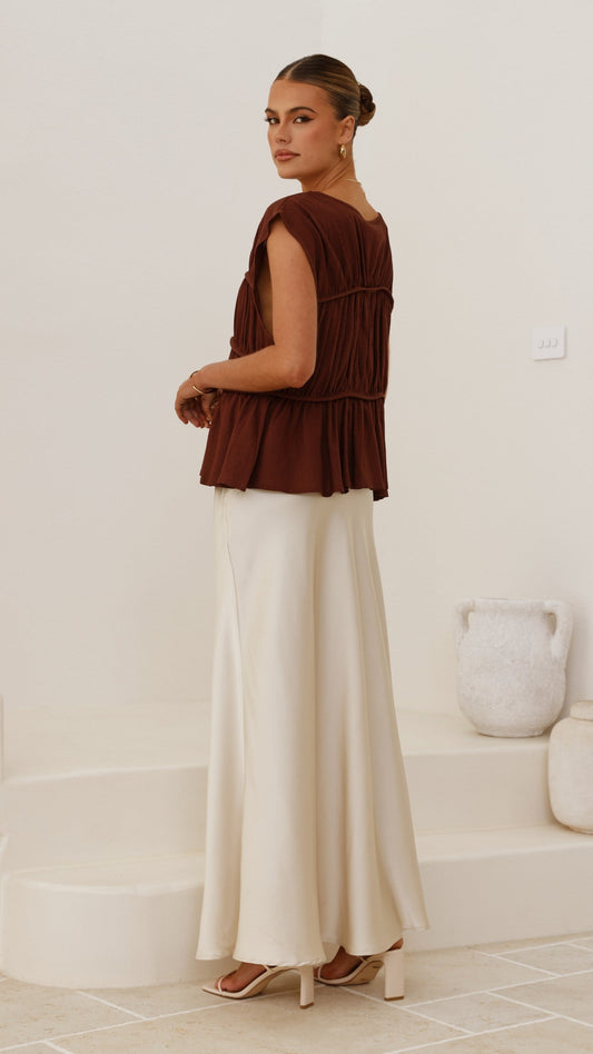 Liora Tiered Boat Neck Oversized Cap Sleeve Top – Chocolate – view 2