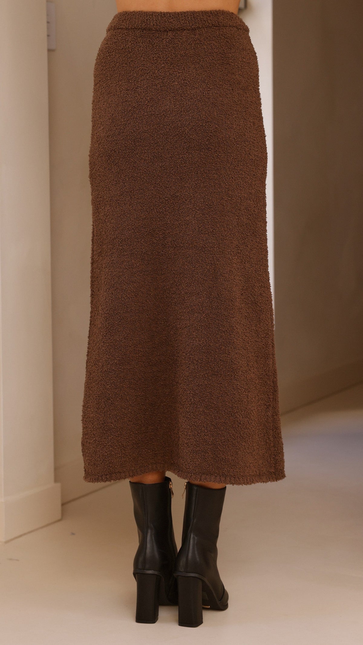 Cohen Elasticated Waist A-Line Knit Midi Skirt – Chocolate – view 9
