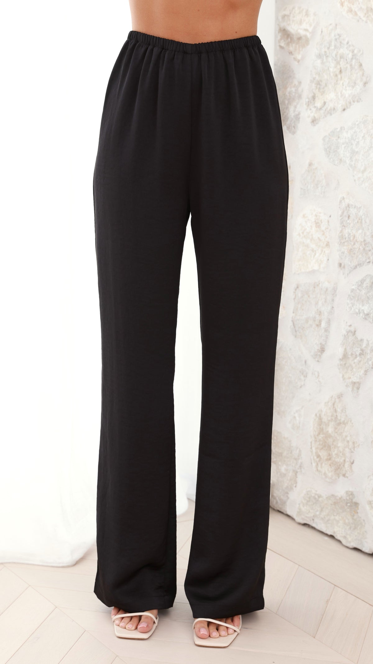 Imogen High Rise Wide Leg Elasticated Waist Trousers – Black – view 5
