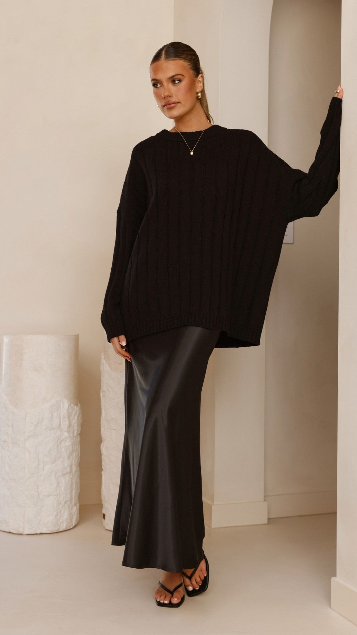 Naiva Oversized Wide Rib Crew Neck Cotton Jumper – Black – view 11