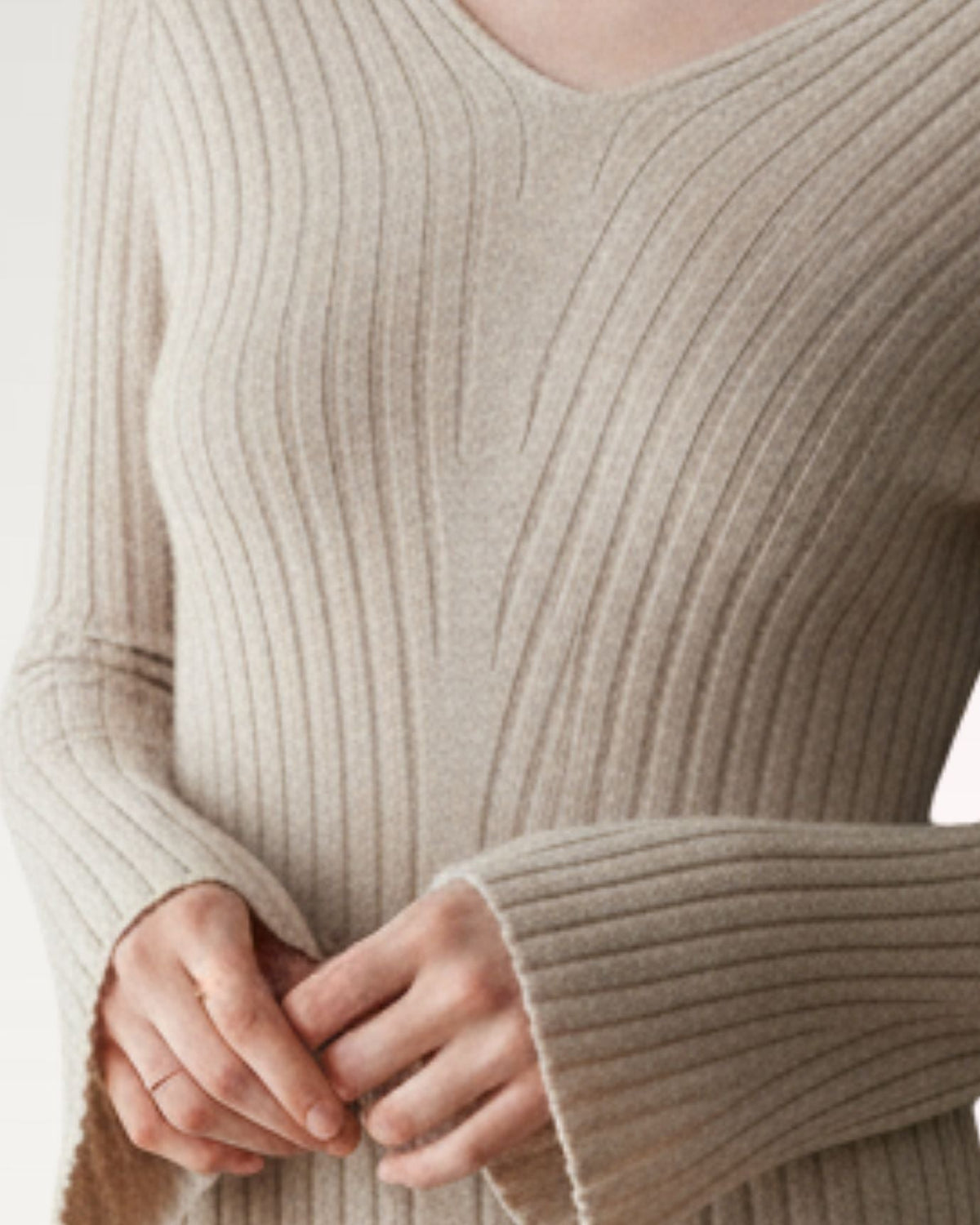 100% Cashmere V-Neck Dress with Relaxed Natural Drape – view 10