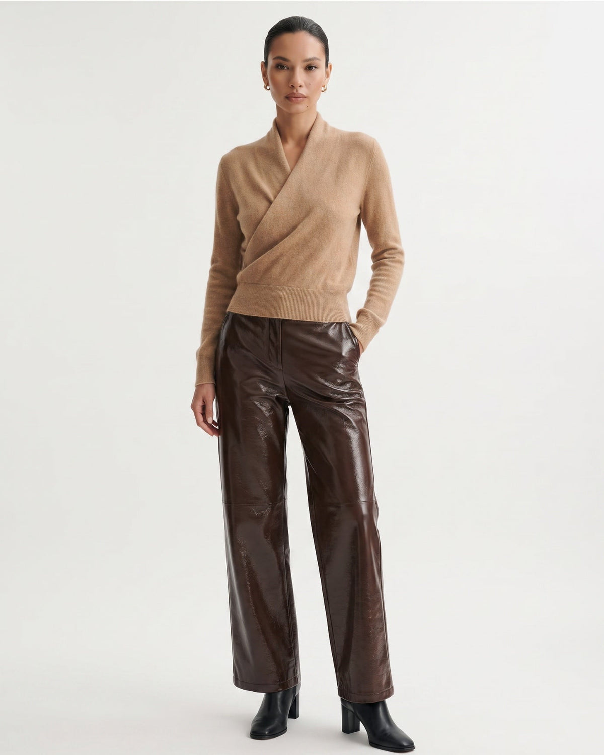 Sarah V Neck Pure Cashmere Body-Skimming Jumper – view 8