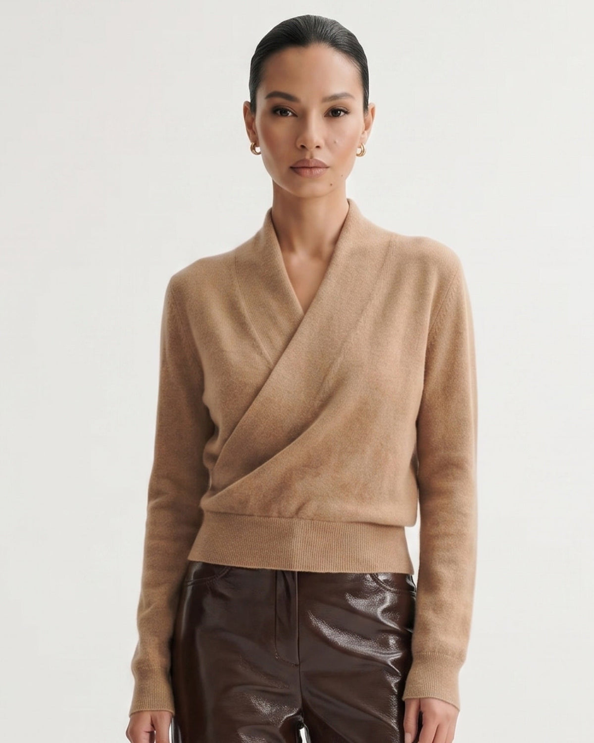 Sarah V Neck Pure Cashmere Body-Skimming Jumper – view 9