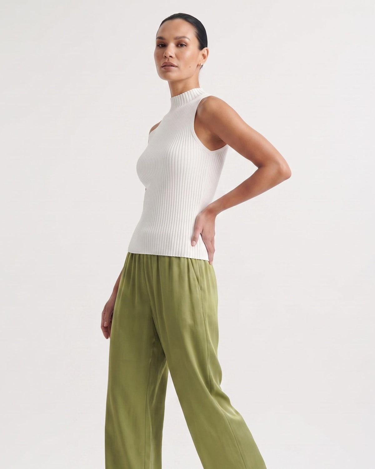 Brit Armonia Wide Leg Silk Blend Trousers with Relaxed Waist – view 7