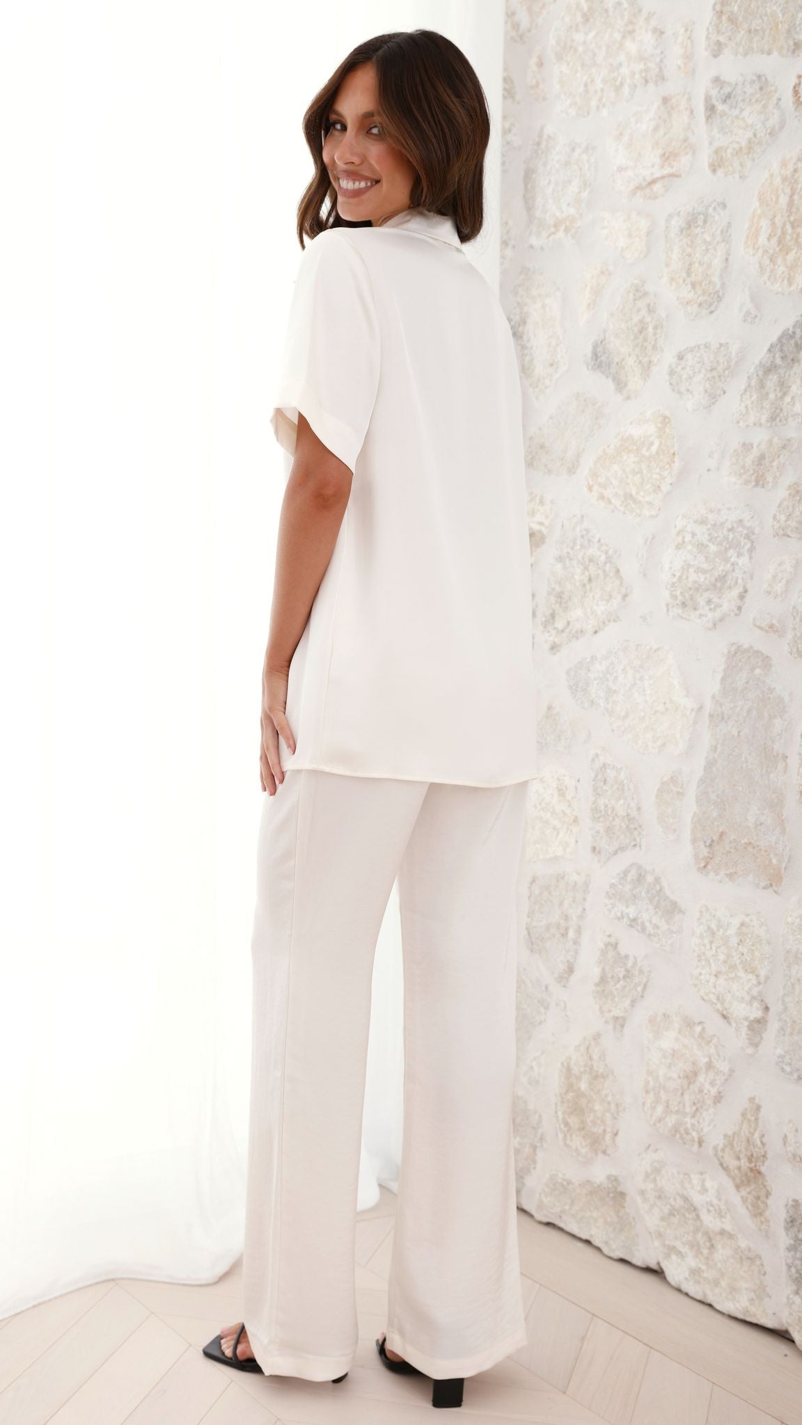 Imogen Polo Collar Oversized Button Shirt – Cream – view 2