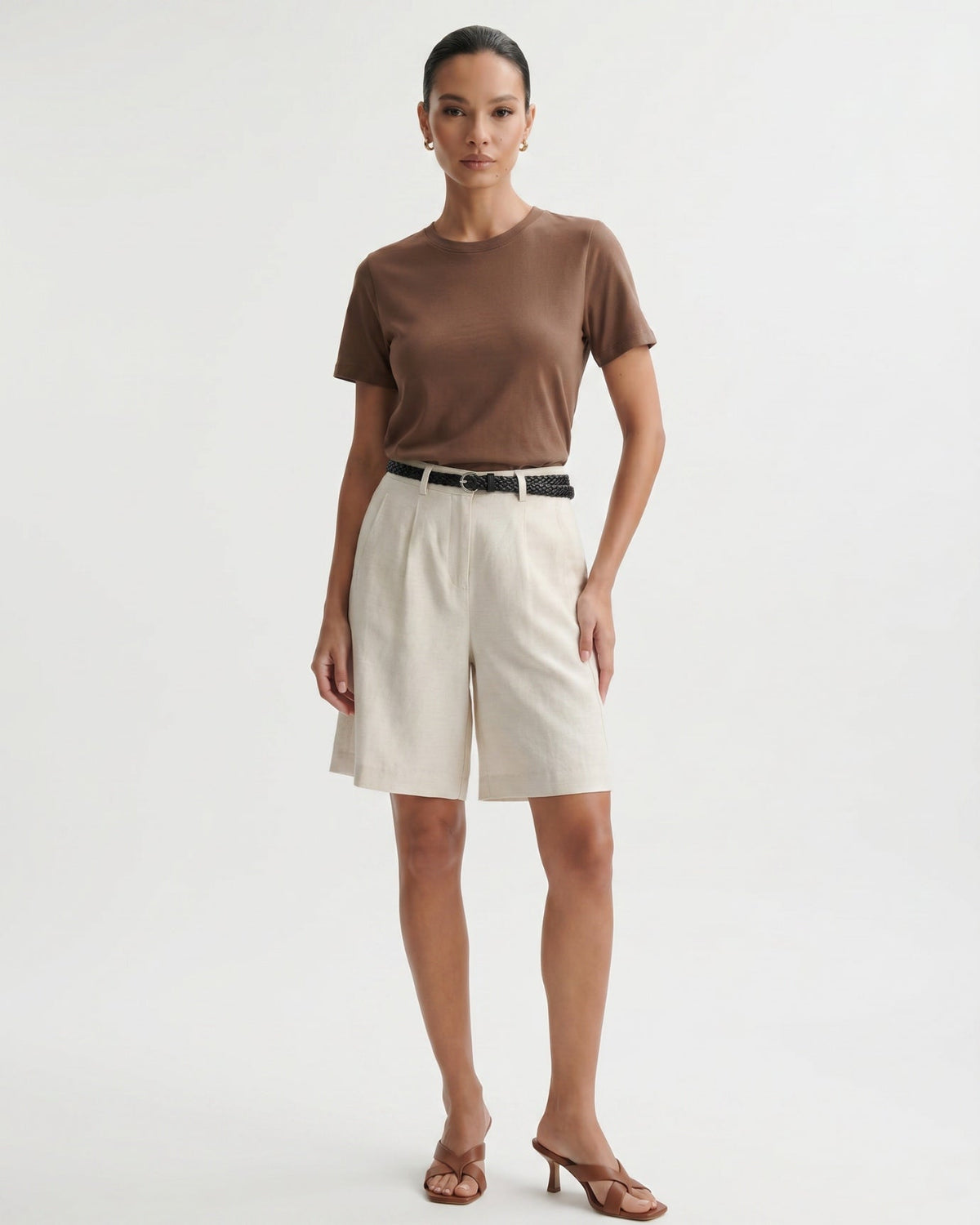 Lightweight Linen Shorts with Integrated Waist Belt – view 2