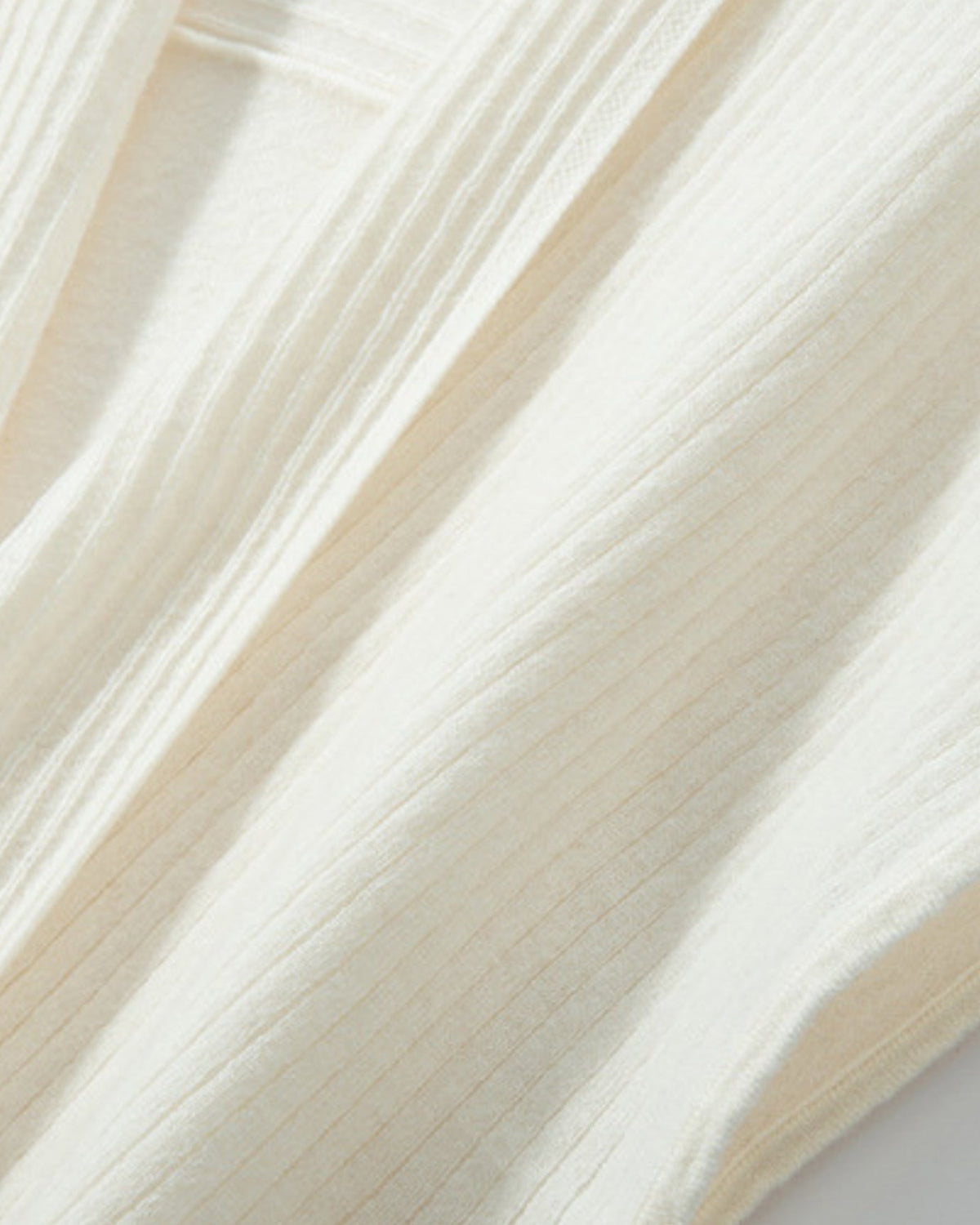 Soft Pure Cashmere Shawl Wrap with Delicate Draped Edges – view 7