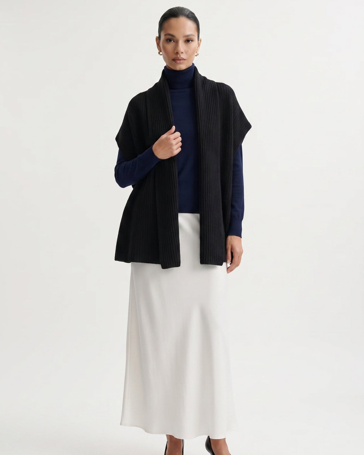 Soft Pure Cashmere Shawl Wrap with Delicate Draped Edges – view 14