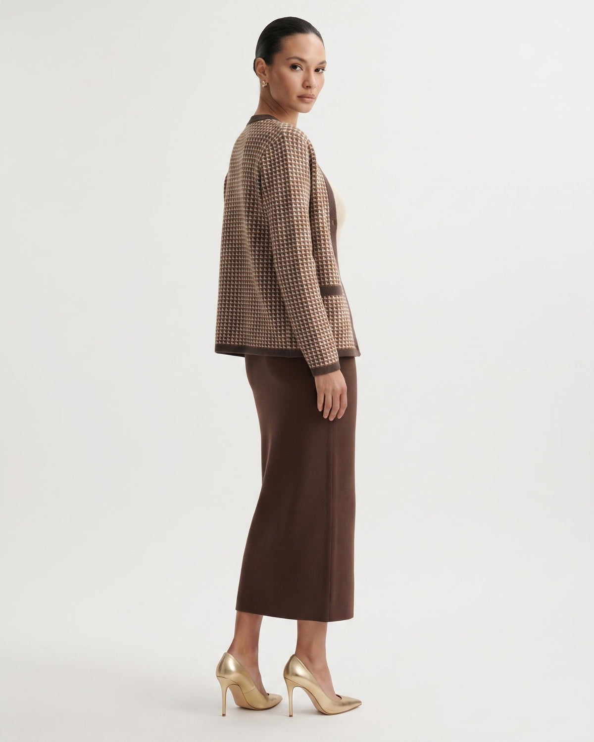 Vintage-Inspired Wool and Cashmere Blend Button Cardigan – view 3