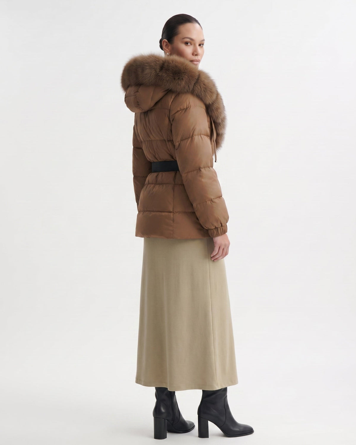 Duck Down Puffer Jacket with Collar Trim – view 3