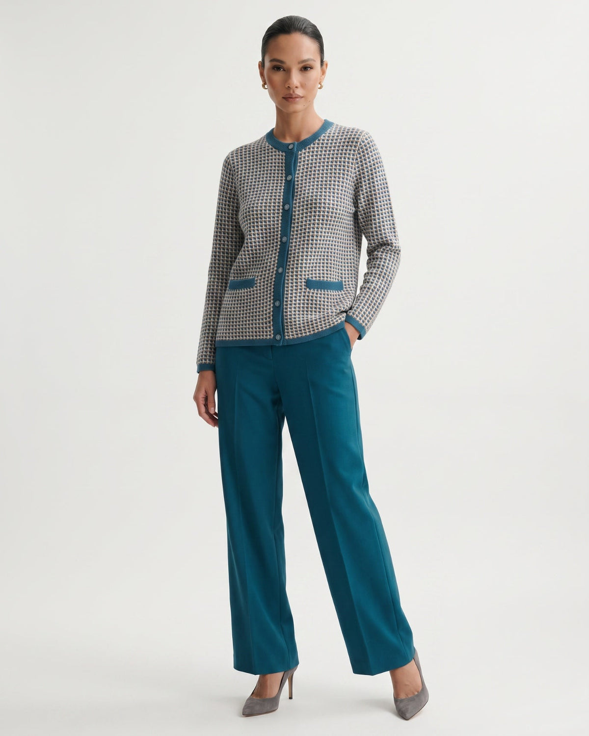 Vintage-Inspired Wool and Cashmere Blend Button Cardigan – view 10