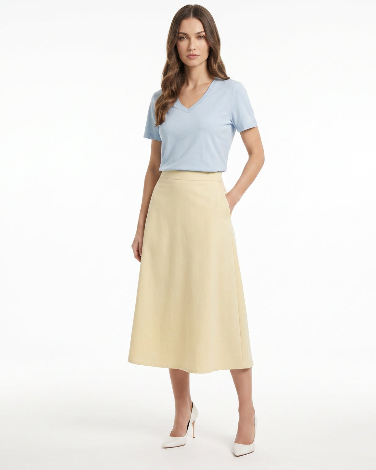 Mercerised Cotton V-Neck Tailored Cut T-Shirt with Subtle Sheen – view 8