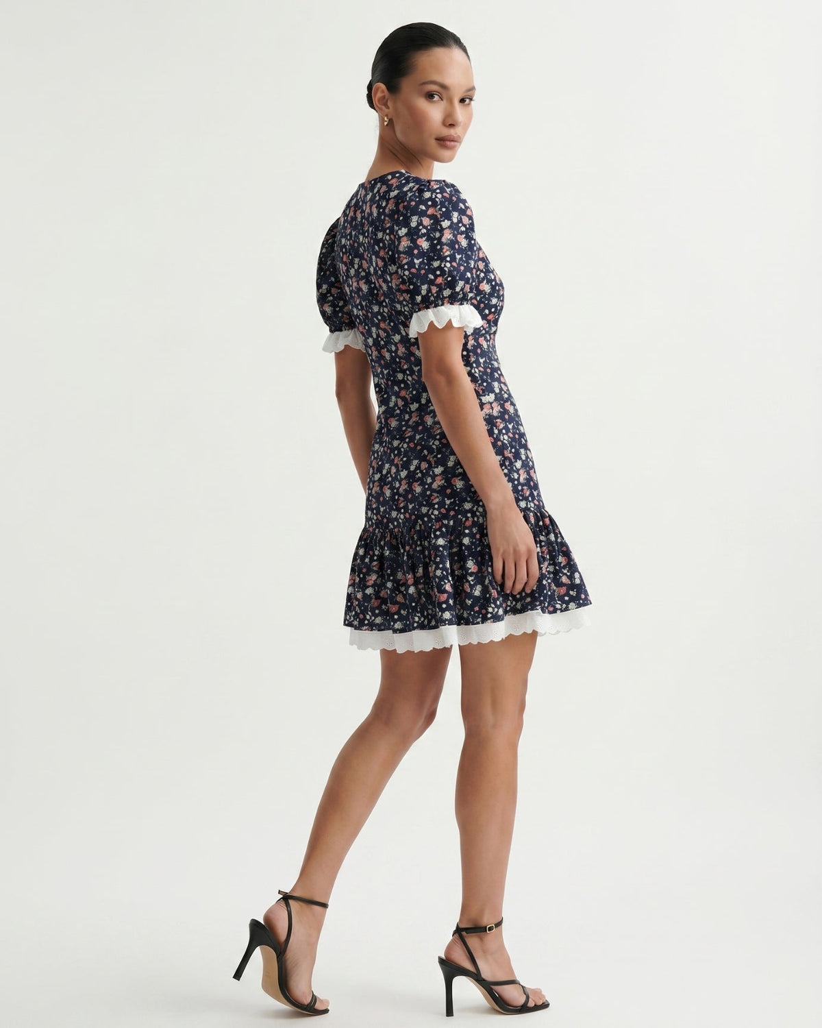 Marbella Vintage-Inspired Retro Floral Lace Stretch Dress – view 4