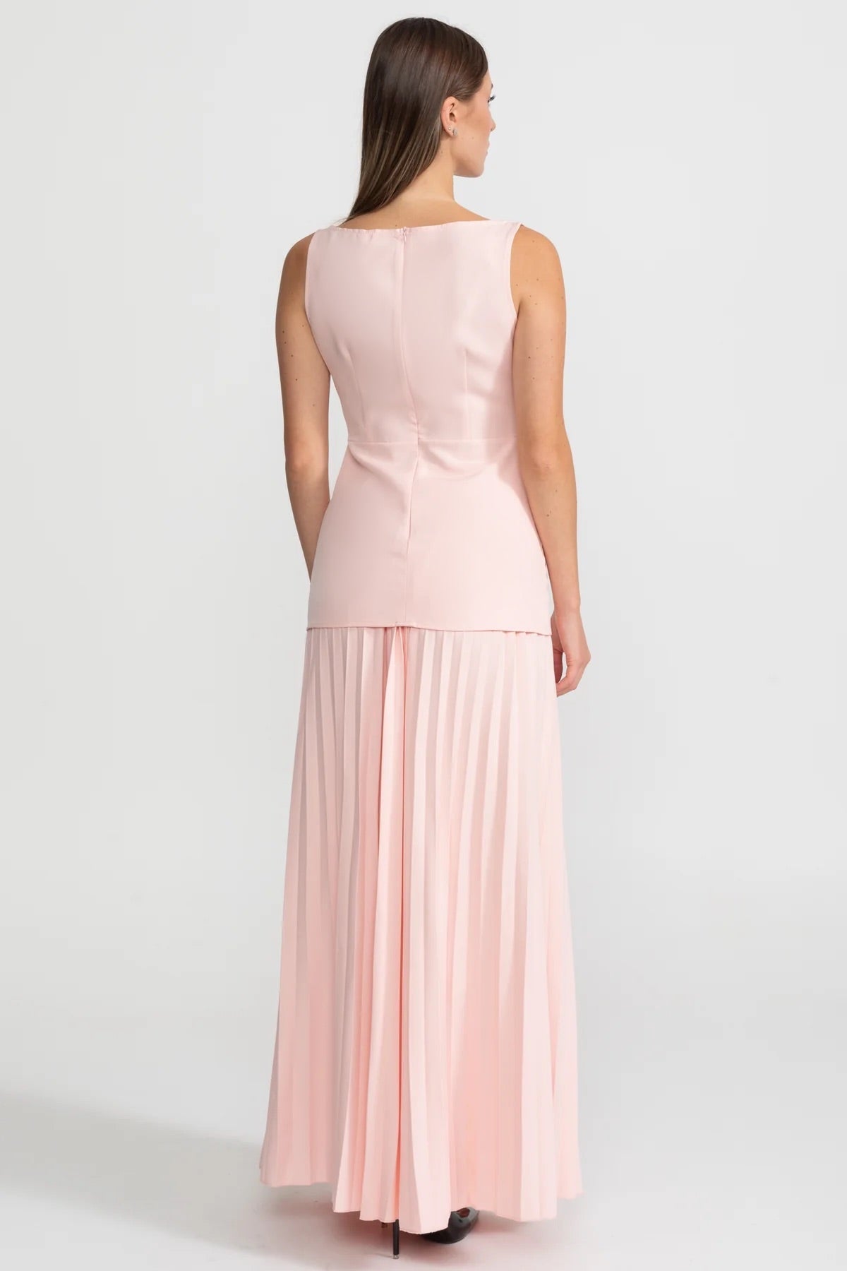 Sleeveless Bateau Neck Tailored Top and Pleated Maxi Skirt Set – Peach – view 2