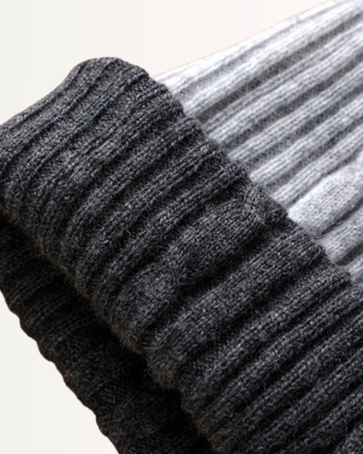 Double-Sided Pure Cashmere Knitted Hat with Ear Protection – view 2