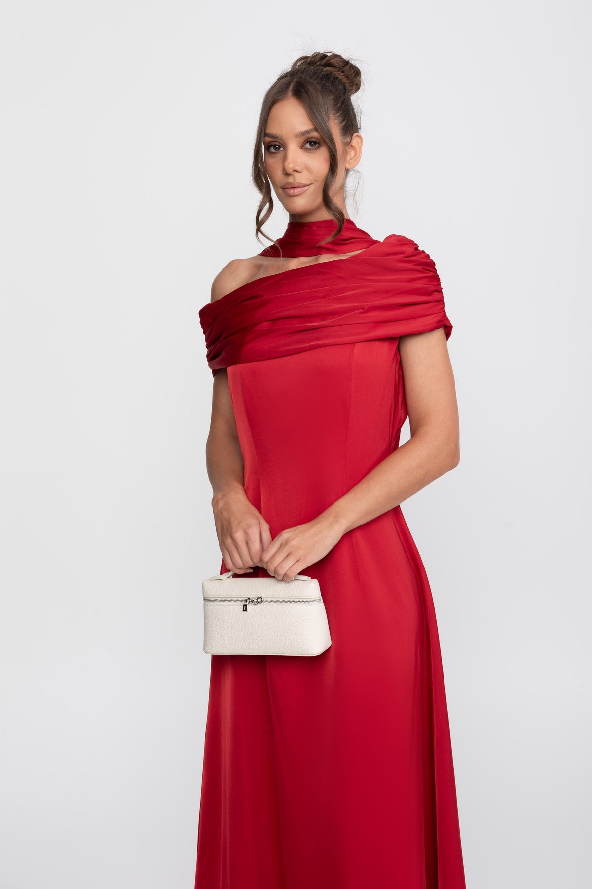 One-Shoulder Draped Satin Maxi Gown with Ruched Wrap Collar – Red – view 3
