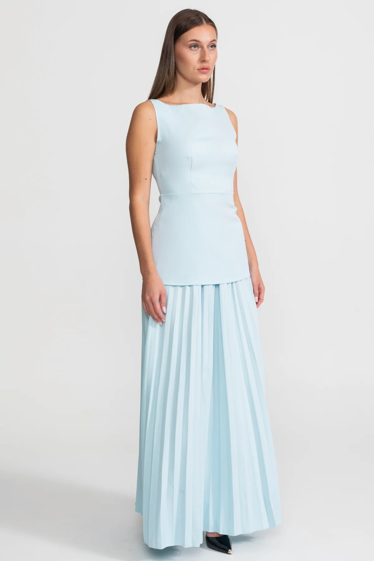 Sleeveless Bateau Neck Tailored Top and Pleated Maxi Skirt Set – Blue – view 3