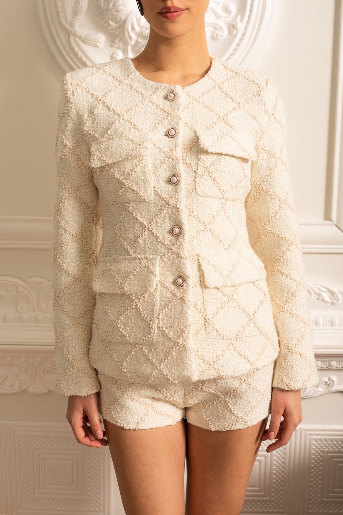 Diamond Textured Jacket and Shorts Set with Gold Buttons – Ivoire – view 6