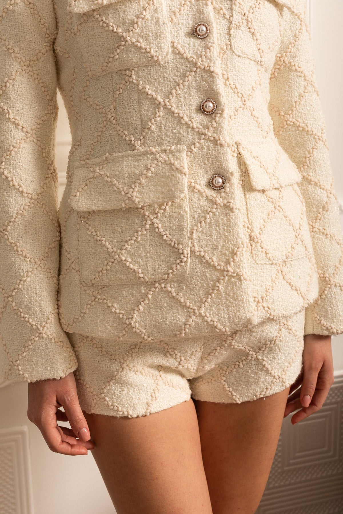 Diamond Textured Jacket and Shorts Set with Gold Buttons – Ivoire – view 7