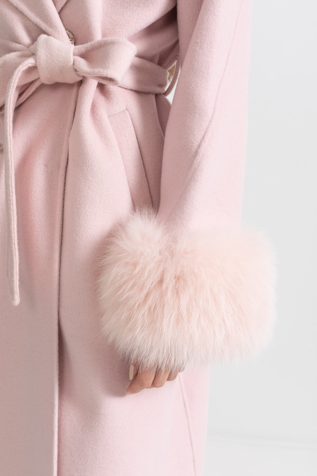 Cashmere Wool Midi Overcoat with Fluffy Cuffs and 3D Floral Detail – Pink – view 9